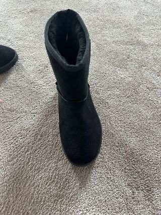 Stivali neri modello UGG