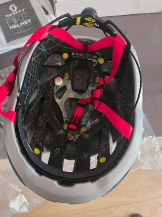 Casco Bicicleta Scott Centric plus Gris y Rojo