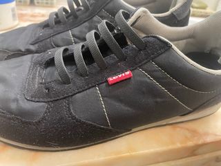 Zapatillas Levis  +  otras lacoste de regalo
