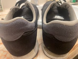 Zapatillas Levis  +  otras lacoste de regalo