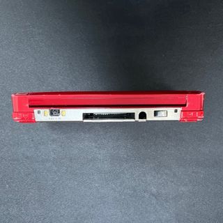 Nintendo 3DS rissa com caricatore e custodia