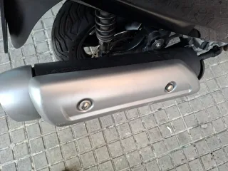 Suzuki Burgman 125 Inyección Escape