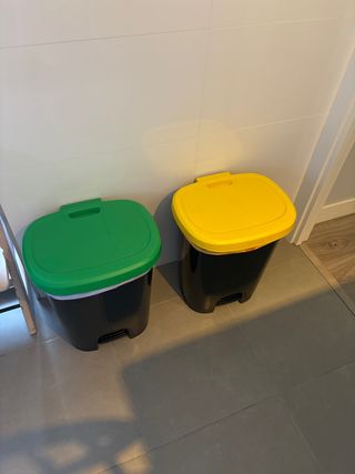 Cubos de basura (2 unidades)