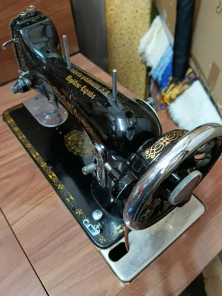 Máquina de coser antigua Sigma