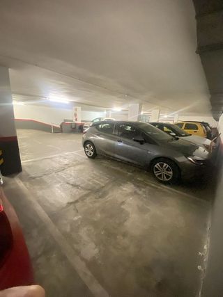 Garaje en alquiler en El Poble Sec - Parc de Montjuïc en Barcelona