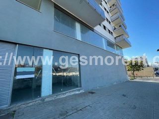 Local comercial en venta en Sant Joan Despí