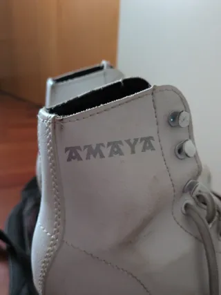 Patines 4 Ruedas Talla 33 Blancos