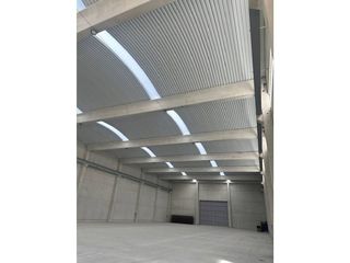 Nave industrial en alquiler en Cervera