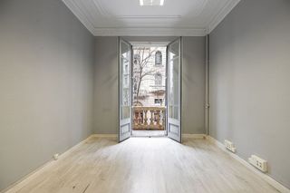 Oficina en alquiler en La Dreta de l'Eixample en Barcelona