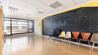 Oficina en alquiler en Sant Antoni en Barcelona