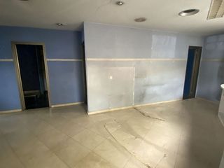 Local comercial en alquiler en San Adrián - La Cava en Logroño