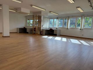 Oficina en alquiler en El Poble Sec en Igualada