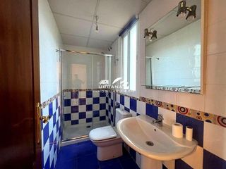 Chalet en venta en Lucena