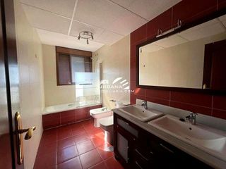 Chalet en venta en Lucena