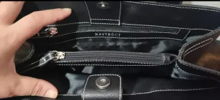 Borsa a mano Navyboot in pelle nera