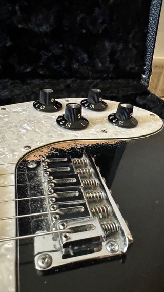 Guitarra Friedman Vintage Negra