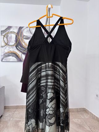 Vestido muy estiloso y femenino, ideal para fiesta