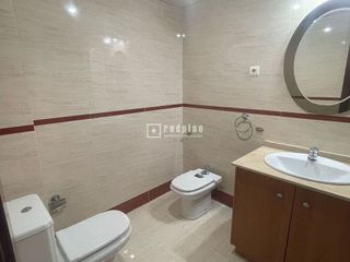 Piso en alquiler en Martín Carpena - Torre del Río en Málaga