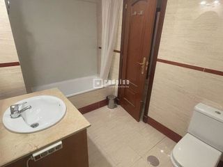 Piso en alquiler en Martín Carpena - Torre del Río en Málaga