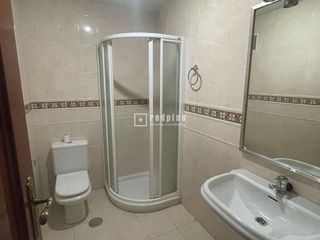 Piso en alquiler en Martín Carpena - Torre del Río en Málaga