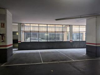Garaje en venta en La Maternitat i Sant Ramon en Barcelona