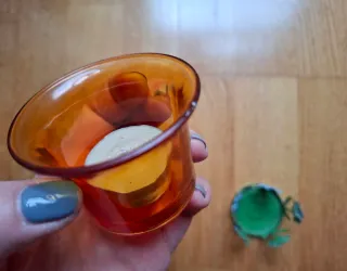 Portavelas de cristal y metal