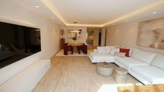 Ático en alquiler en Puerto Banús en Marbella