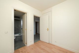 Piso en alquiler en Piovera - Conde Orgaz en Madrid