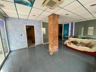Local comercial en venta en Villena