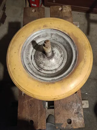 Ruota piena per carriola 3.50-8