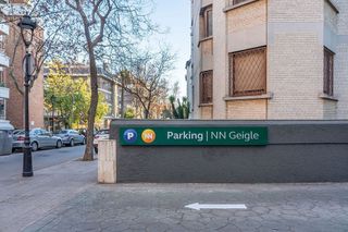Garaje en alquiler en Les Tres Torres en Barcelona