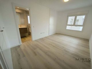 Piso en alquiler en Nueva Andalucía centro en Marbella