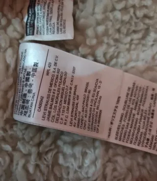 Chaqueta Levi's vaquera con borreguillo