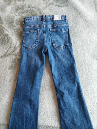 Pantalón vaquero niña campana