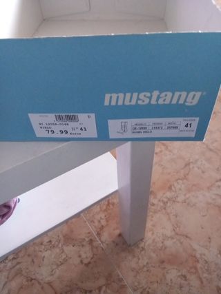 Botas Mustang Beige