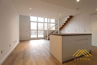 Dúplex en alquiler en La Hoya - Moscatelares en San Sebastián de los Reyes