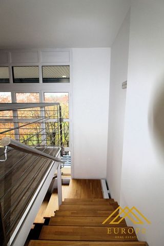 Dúplex en alquiler en La Hoya - Moscatelares en San Sebastián de los Reyes