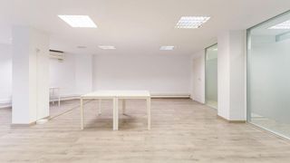 Oficina en alquiler en Les Corts en Barcelona