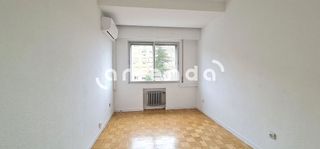 Piso en alquiler en Colina en Madrid