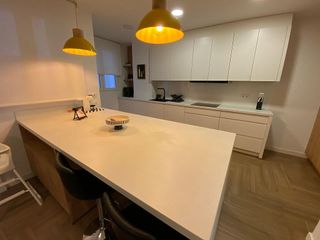 Piso en alquiler en Hospital - Parque sur en Albacete