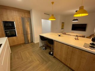 Piso en alquiler en Hospital - Parque sur en Albacete