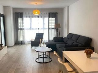 Piso en alquiler en Zona Norte en Estepona