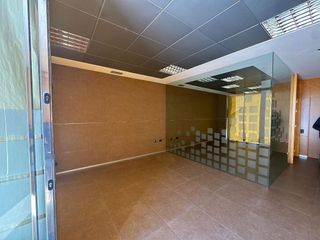 Local comercial en venta en El Puerto - Romanilla en Roquetas de Mar