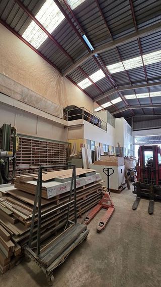 Nave industrial en alquiler en El Carmen en Manises