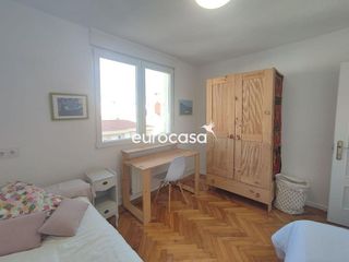 Piso en alquiler en Puerto Chico en Santander