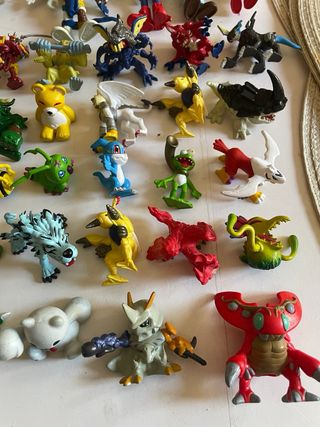 44 Figuras Digimon Colección