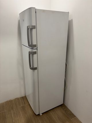 Nevera Beko