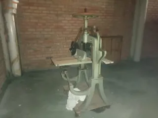 Cizalla manual de papel