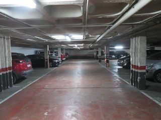 Garaje en alquiler en Sant Antoni en Barcelona