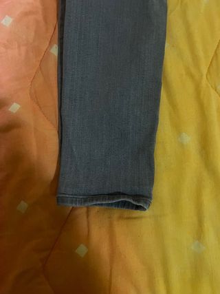 Pantaloni grigi chiari